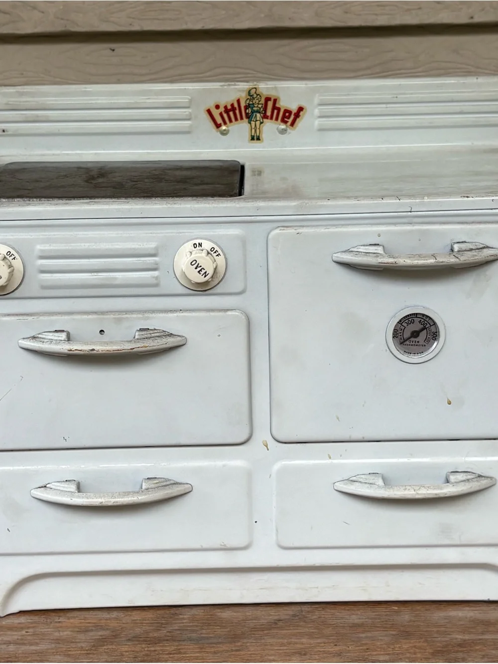 VTG Little Chef toy stove from the 1930s or 1940s